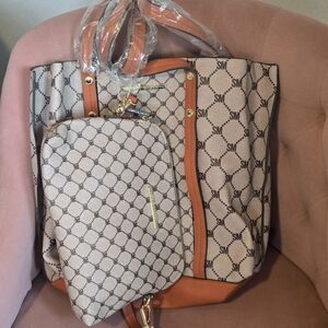 NWT! STEVE MADDEN Monogram Tote Bag Set - Beige